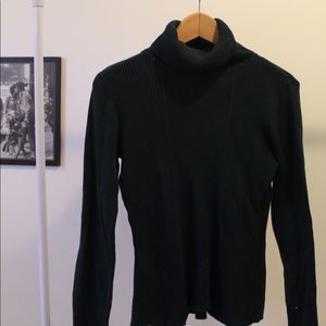 Forest green turtle neck.